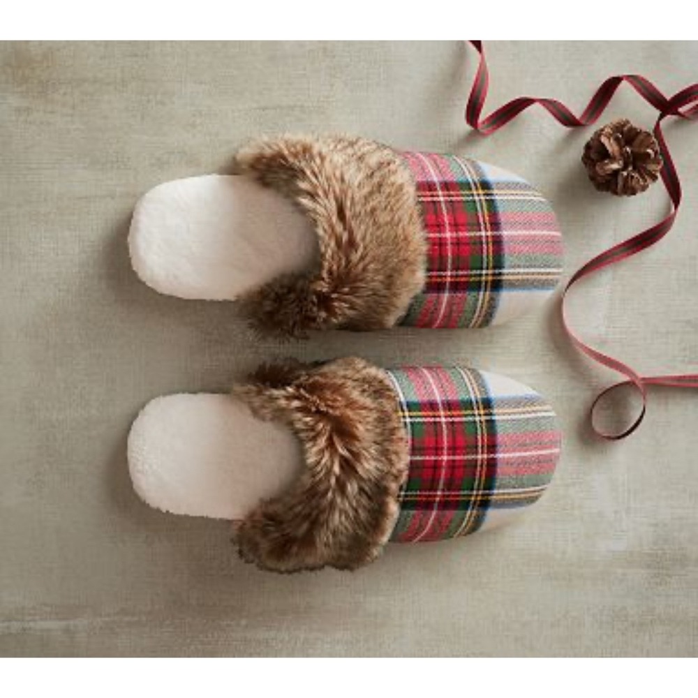 Pottery Barn‎ Stewart Plaid Flannel Faux Fur Slippers size Small